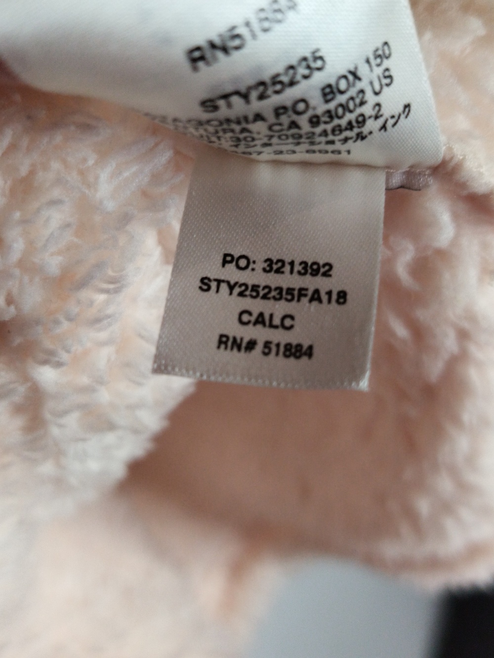 Patagonia Woman's 1/4 Zip Light Pink Fleece Pullover - Picture 7 of 9